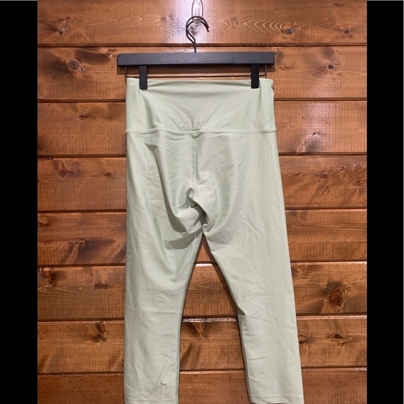 Lorna Jane Awaken Core 7/8 Legging - Picture 5 of 8